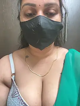Snapshot of Akhi_Akshaya chatting on February 2025 04:37:02 PM Akhi Akshaya online show from February 2025 04:37:02 PM