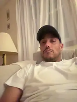 Matdeanslavenh online show from October 2025 12:43:01 AM