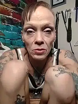 MommyMisfit online show from November 2025 03:10:02 AM