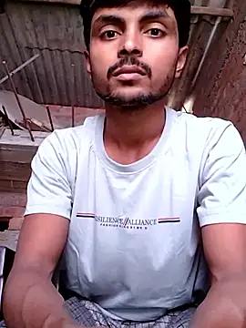 Snapshot of Suraj223kumar chatting on October 2025 03:40:02 AM Suraj223kumar online show from October 2025 03:40:02 AM