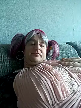 Snapshot of sexynadinets89 chatting on December 2024 08:37:02 AM sexynadinets89 online show from December 2024 08:37:02 AM