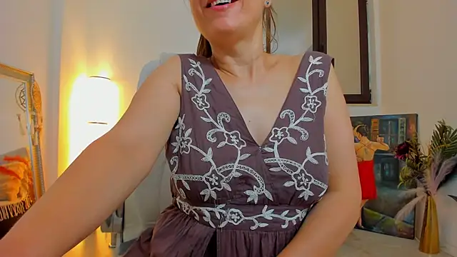Snapshot of Julya_Anna chatting on July 2026 05:05:02 AM Julya Anna online show from July 2026 05:05:02 AM