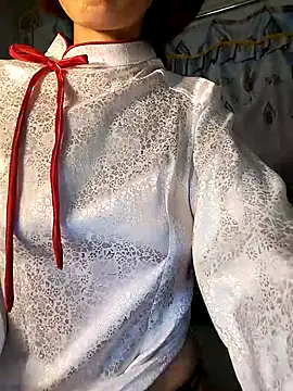 Lucy limon online show from October 2025 06:20:02 PM