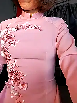 Lucy limon online show from March 2026 01:40:02 PM