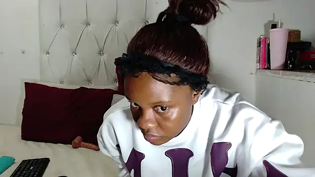 Browncaramel1999 online show from June 2026 01:16:01 PM