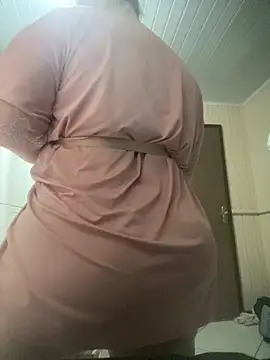 Snapshot of pAuLa_- chatting on February 2025 10:14:01 PM pAuLa - online show from February 2025 10:14:01 PM