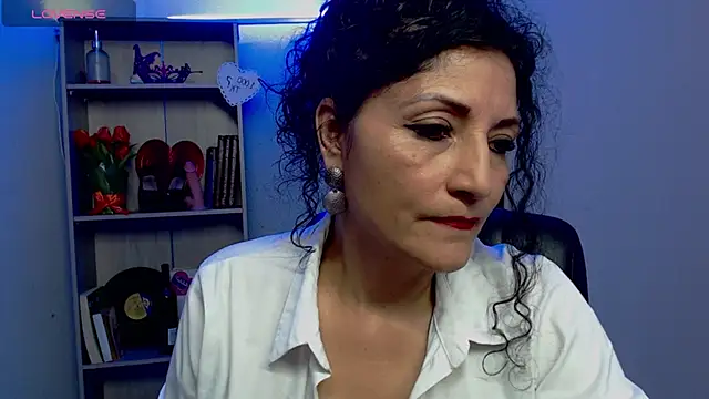 Snapshot of arianna_ros3 chatting on March 2025 04:45:02 PM arianna ros3 online show from March 2025 04:45:02 PM