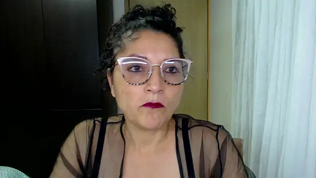 Snapshot of arianna_ros3 chatting on June 2026 02:23:02 AM arianna ros3 online show from June 2026 02:23:02 AM