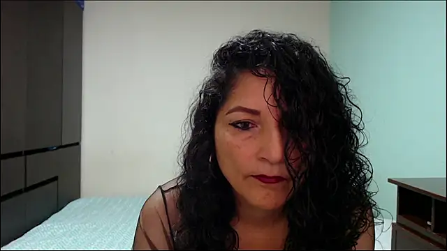 Snapshot of arianna_ros3 chatting on October 2025 12:50:01 PM arianna ros3 online show from October 2025 12:50:01 PM