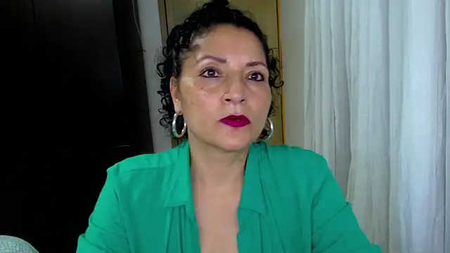 Snapshot of arianna_ros3 chatting on May 2026 01:13:02 AM arianna ros3 online show from May 2026 01:13:02 AM