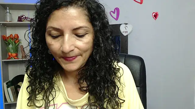 Snapshot of arianna_ros3 chatting on March 2025 06:24:02 PM arianna ros3 online show from March 2025 06:24:02 PM