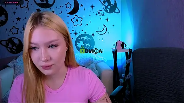 playful sophie online show from June 2026 08:07:02 PM