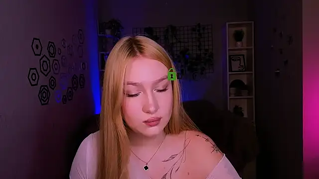 playful sophie online show from May 2026 07:28:02 PM