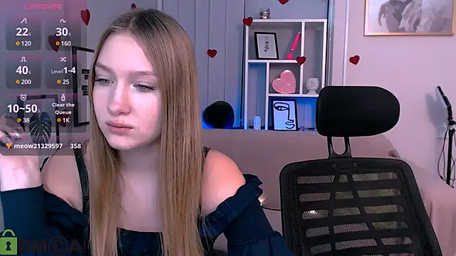 Snapshot of playful_sophie chatting on March 2025 04:54:02 PM playful sophie online show from March 2025 04:54:02 PM