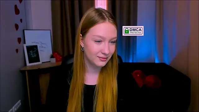 Snapshot of playful_sophie chatting on March 2025 12:06:02 PM playful sophie online show from March 2025 12:06:02 PM