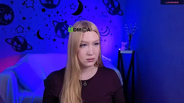 playful sophie online show from April 2026 07:19:01 PM