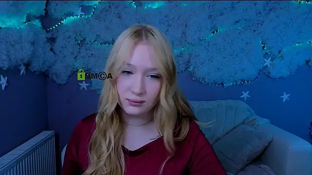 playful sophie online show from April 2026 07:20:02 PM