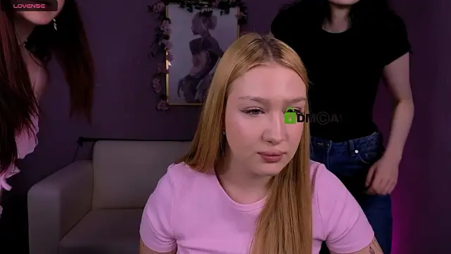 playful sophie online show from March 2026 08:24:02 PM