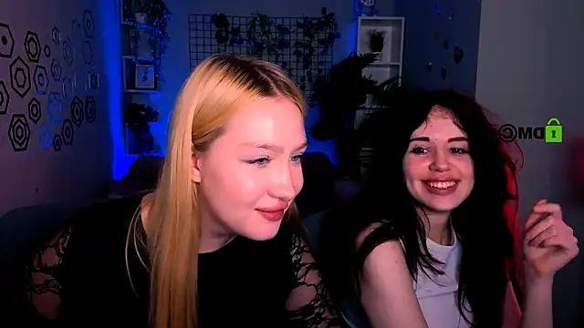 playful sophie online show from June 2026 01:28:02 AM