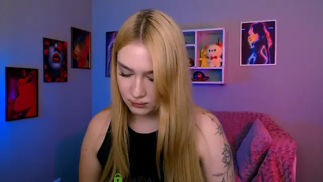 playful sophie online show from May 2026 07:13:02 PM