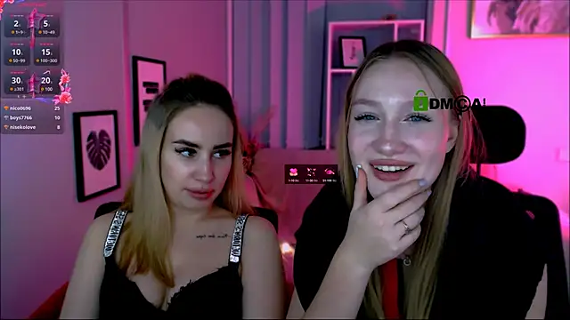 Snapshot of playful_sophie chatting on February 2025 03:07:02 AM playful sophie online show from February 2025 03:07:02 AM