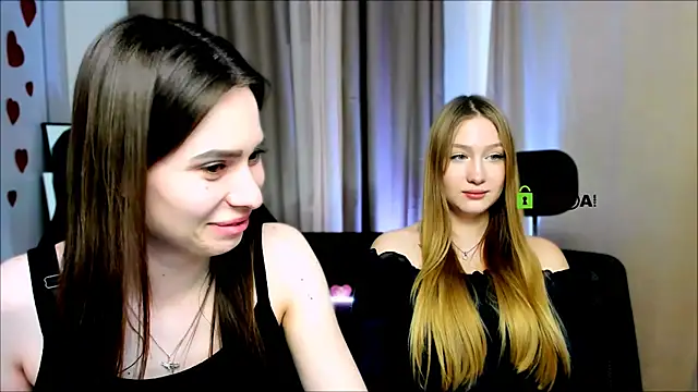 Snapshot of playful_sophie chatting on February 2025 05:09:01 PM playful sophie online show from February 2025 05:09:01 PM