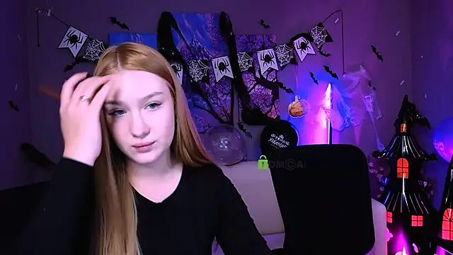 Snapshot of playful_sophie chatting on October 2025 11:25:01 PM playful sophie online show from October 2025 11:25:01 PM