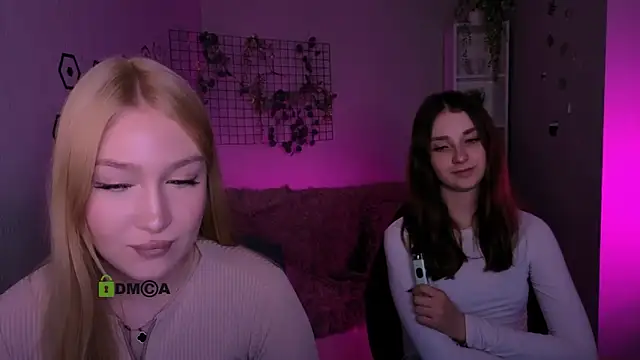 playful sophie online show from April 2026 07:48:02 PM