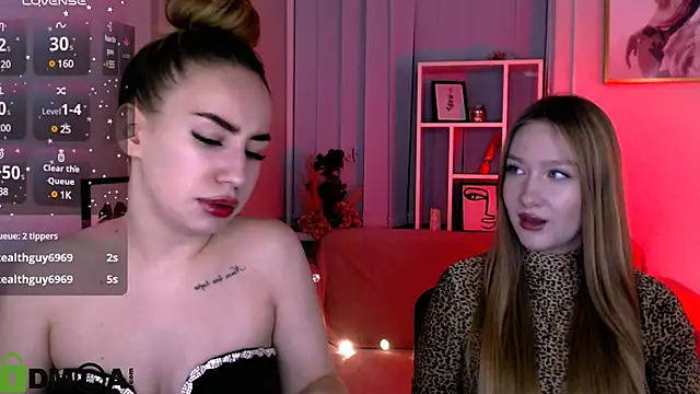 Snapshot of playful_sophie chatting on February 2025 08:53:01 PM playful sophie online show from February 2025 08:53:01 PM