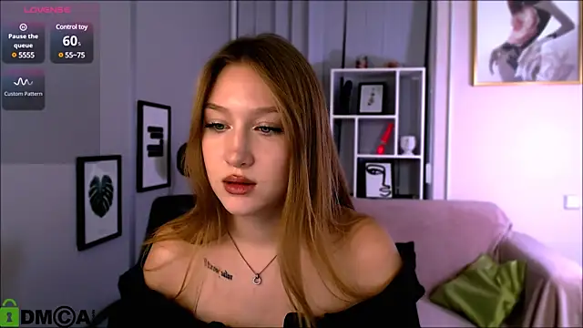 Snapshot of playful_sophie chatting on February 2025 11:38:02 PM playful sophie online show from February 2025 11:38:02 PM