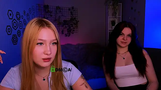playful sophie online show from April 2026 07:22:01 PM