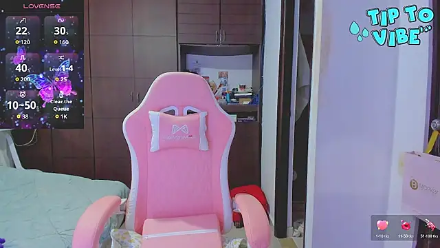 hugetits90xxx online show from April 2026 11:44:01 PM