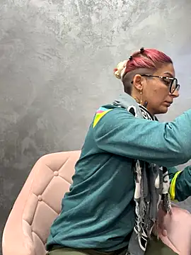 Lucky Deniz online show from December 2025 10:58:02 AM