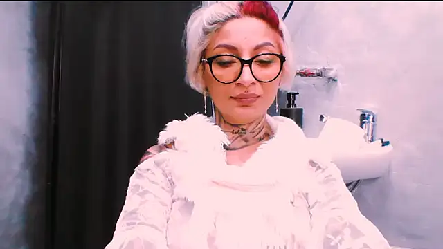 Lucky Deniz online show from November 2025 11:31:02 AM