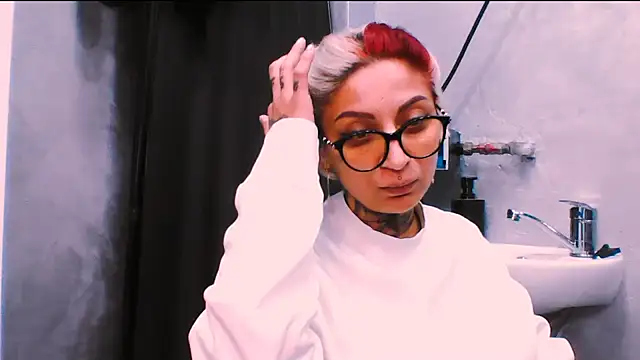 Lucky Deniz online show from November 2025 10:03:02 AM