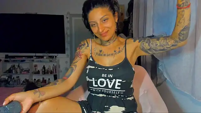 Snapshot of Lucky_Deniz chatting on July 2026 05:45:02 PM Lucky Deniz online show from July 2026 05:45:02 PM