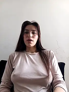 eriika deep  online show from November 2025 03:46:02 PM