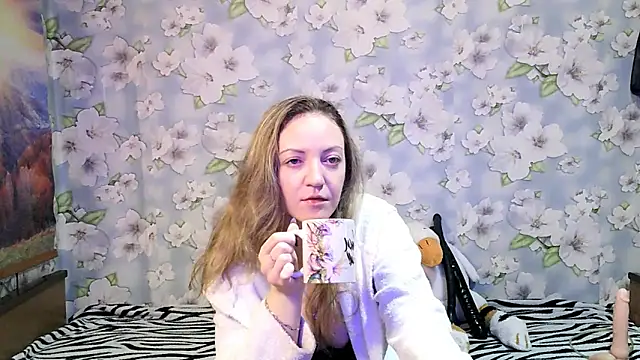 Snapshot of KattyLuuu chatting on September 2025 08:34:01 PM KattyLuuu online show from September 2025 08:34:01 PM