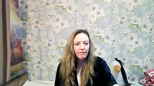 Snapshot of KattyLuuu chatting on October 2025 08:32:02 PM KattyLuuu online show from October 2025 08:32:02 PM