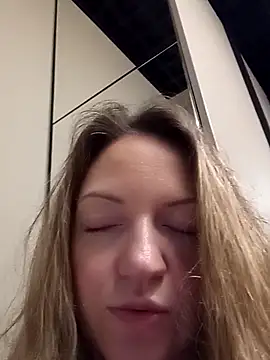 KattyLuuu online show from February 2026 08:31:02 PM