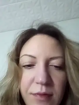 KattyLuuu online show from February 2026 08:19:01 PM