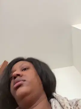 LavenderBuxton online show from April 2026 11:22:02 AM