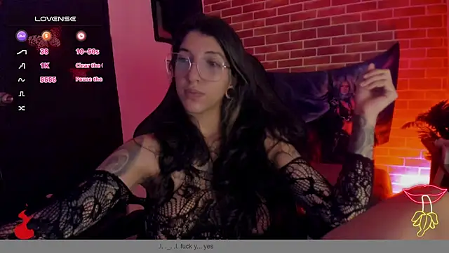 marlenna online show from October 2025 11:33:02 AM