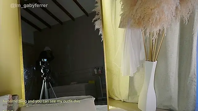 Gaby Ferrer online show from June 2026 03:07:02 PM