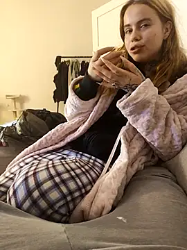 biggnipz online show from July 2026 01:41:02 PM