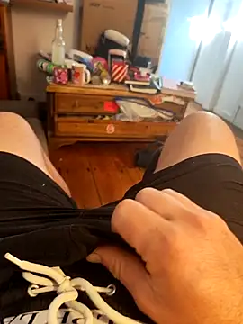 biggnipz online show from May 2026 06:29:01 AM