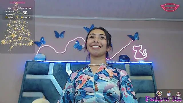 Roxan Fox- online show from December 2025 05:02:02 AM