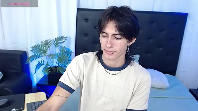 andreey50 online show from November 2025 01:22:01 PM