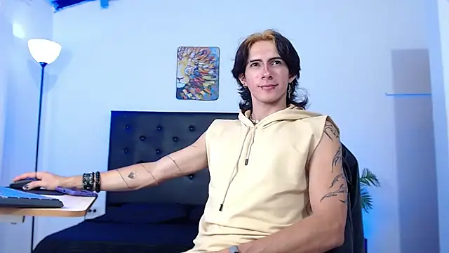 andreey50 online show from November 2025 08:31:02 PM