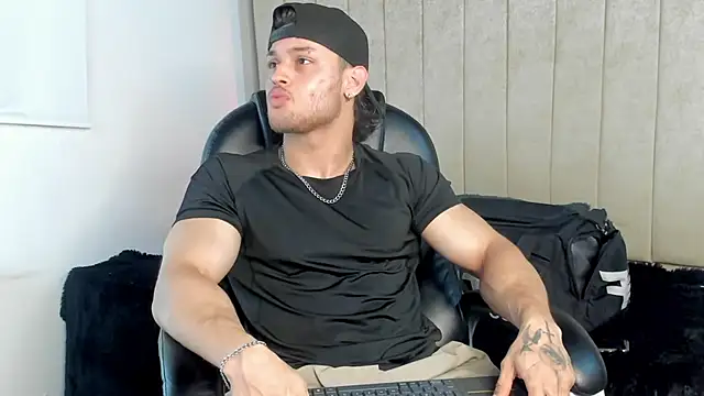 jeicob gagnon online show from October 2025 03:53:01 PM